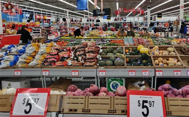 Lo ngại lạm phát-Chủ đề nổi bật trong Tuần lễ thời trang London ảnh 1