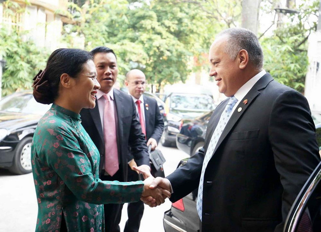 Thắt chặt tình đoàn kết hữu nghị truyền thống Việt Nam-Venezuela ảnh 1