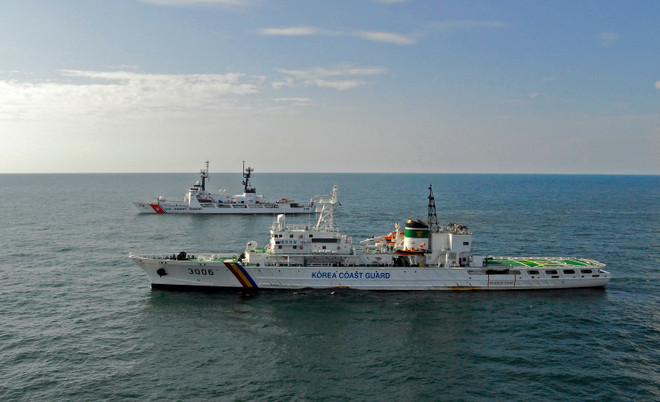 Hàn Quốc lên tiếng sau vụ đụng độ với tàu 100 tấn của Trung Quốc ảnh 1