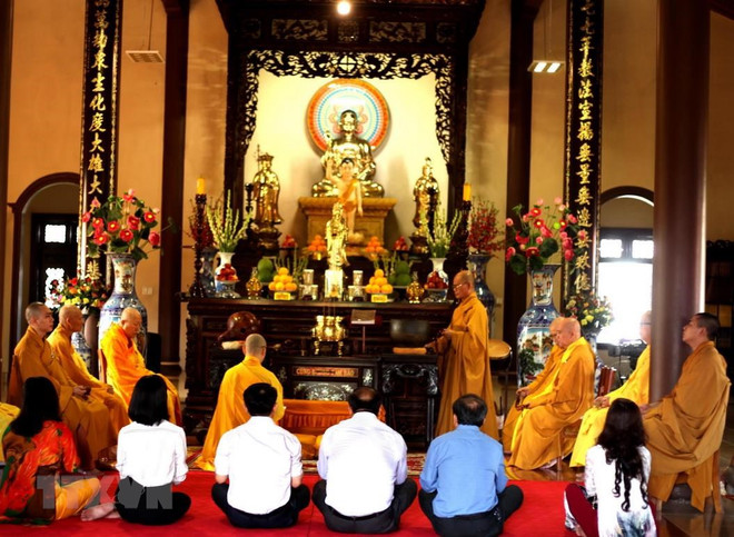 Việt Nam có nhiều hoạt động tưởng niệm các nạn nhân tai nạn giao thông ảnh 1