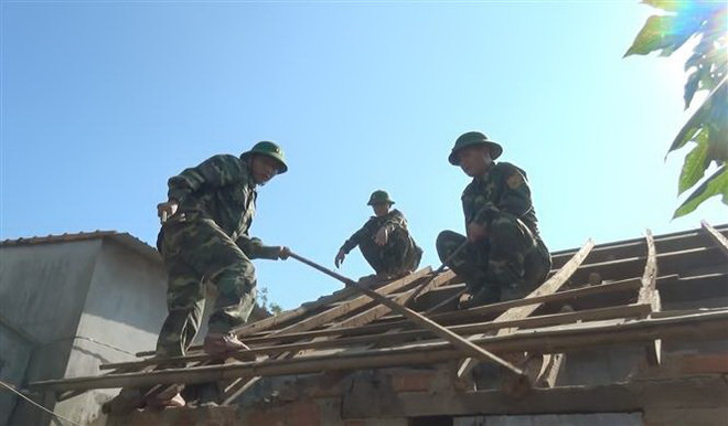 Bão số 6 làm hai người chết, một người mất tích, gây nhiều thiệt hại ảnh 1