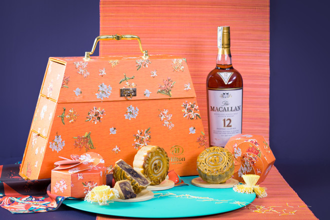 Ngắm những hộp bánh Trung Thu đẹp sang chảnh và độc đáo ảnh 3