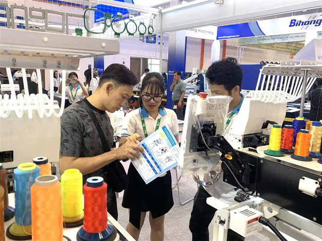 Nhiều triển lãm lớn dịch chuyển về 'thủ phủ công nghiệp' Bình Dương ảnh 1