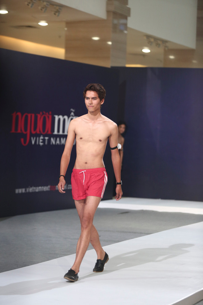 Hai thí sinh cao “khủng” nhất Vietnam's Next Top Model 2015 ảnh 2
