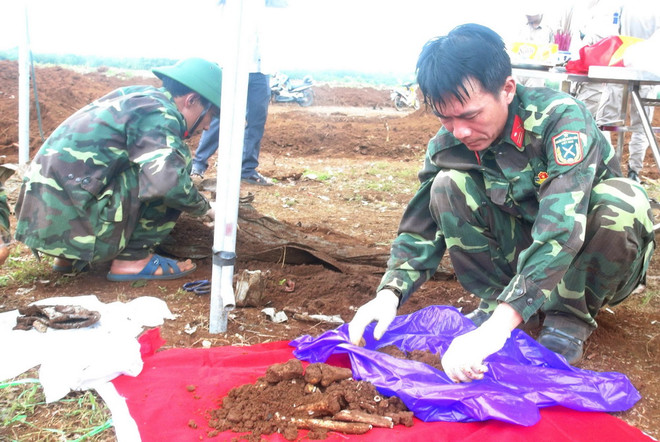 Tạm dừng việc tìm kiếm hài cốt liệt sỹ tại Nông trường Dốc Miếu ảnh 1