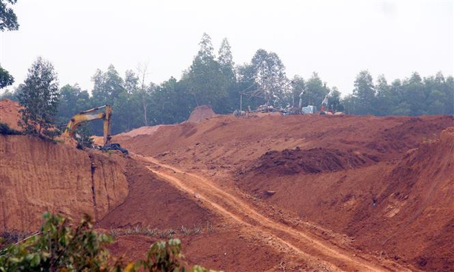 Tuyên Quang: Thăm hỏi gia đình 3 em nhỏ tử vong do sạt lở đất ảnh 1