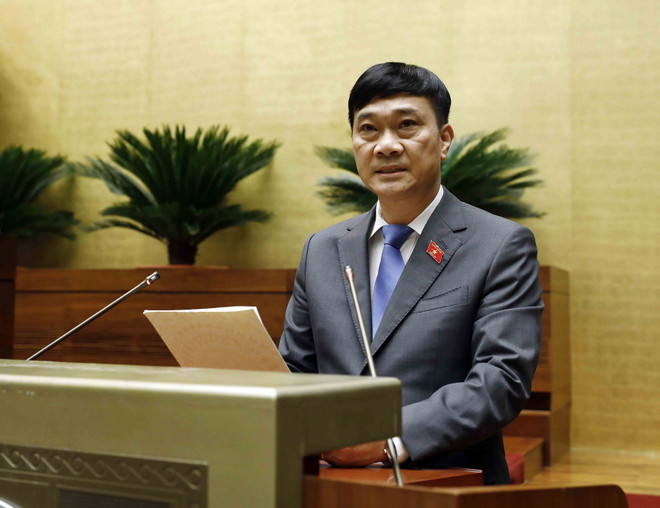 Chủ nhiệm Ủy ban Kinh tế của Quốc hội Vũ Hồng Thanh trình bày Báo cáo thẩm tra dự án Luật Hợp tác xã (sửa đổi). (Ảnh: An Đăng/TTXVN) Tạo thuận lợi để các tổ chức kinh tế hợp tác phát triển hiệu quả ảnh 2