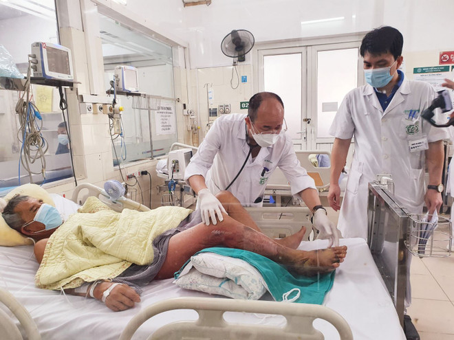 Một ngư dân bị hoại tử bàn chân do nhiễm vi khuẩn Vibrio vulnificus ảnh 1