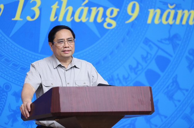 Thủ tướng Phạm Minh Chính chủ trì phiên họp lần thứ 17 Ban Chỉ đạo quốc gia phòng, chống dịch COVID-19. (Ảnh: Dương Giang/TTXVN) Thủ tướng: Không để thiếu thuốc, sinh phẩm, vật tư y tế ảnh 2
