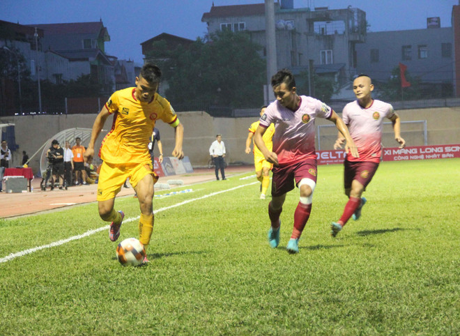 Thắng kịch tính Sài Gòn, Thanh Hóa kéo dài chuỗi bất bại lên con số 6 ảnh 1