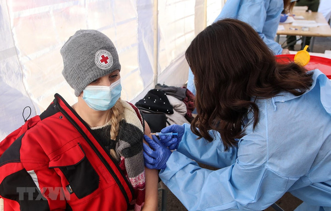 Nhật Bản cân nhắc ưu tiên tiêm phòng cho vận động viên Thế vận hội ảnh 1