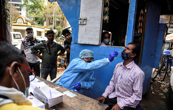Dịch COVID-19: Số ca mắc tại Ấn Độ lên mức gần 12,6 triệu người ảnh 1