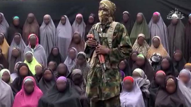 Nigeria: Boko Haram công bố video về các nữ sinh bị bắt cóc ảnh 1