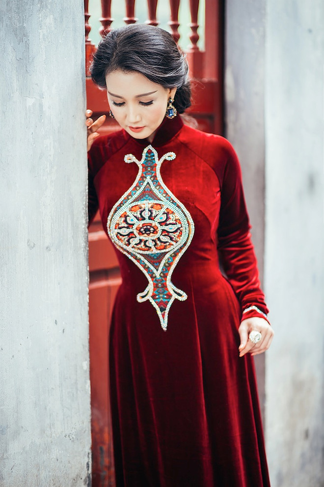 Hoa hậu quý bà Sương Đặng quý phái trong tà áo dài tinh tế ảnh 7