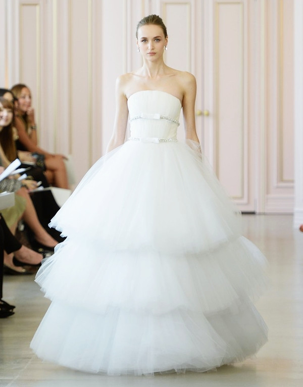 Năm xu hướng váy cưới nổi bật nhất trong mùa Xuân Hè 2016 ảnh 2