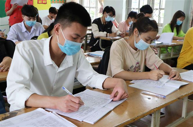 Học sinh ôn thi, chuẩn bị tốt cho kỳ thi tốt nghiệp Trung học phổ thông 2021. (Ảnh: TTXVN) Hà Nội rà soát tất cả các khâu trong kỳ thi tốt nghiệp THPT ảnh 1