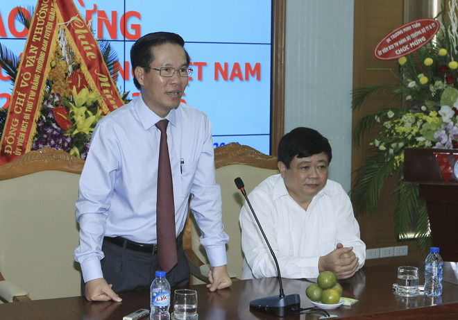 Trưởng ban Tuyên giáo TW thăm và chúc mừng các cơ quan báo chí ảnh 1