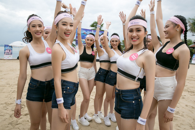 Ngắm hình thể săn chắc của các thí sinh Hoa hậu Việt Nam 2018 ảnh 17