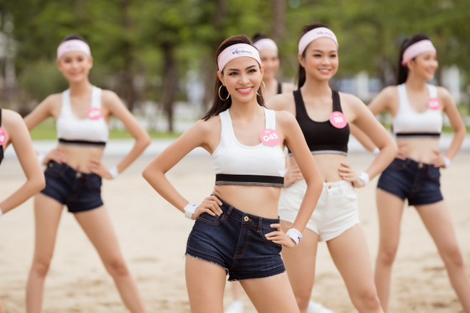 Ngắm hình thể săn chắc của các thí sinh Hoa hậu Việt Nam 2018 ảnh 10