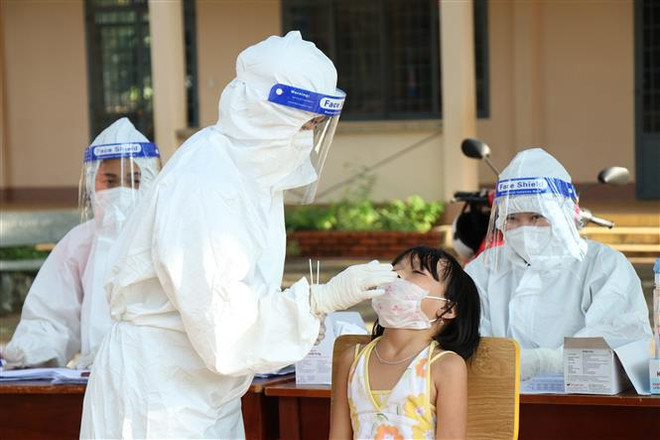 Việt Nam hướng đến mục tiêu sớm bao phủ vaccine phòng COVID-19 ảnh 3