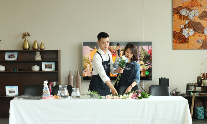 Hương và loài hoa nào dành cho mùa Hè của phụ nữ đẹp? ảnh 3