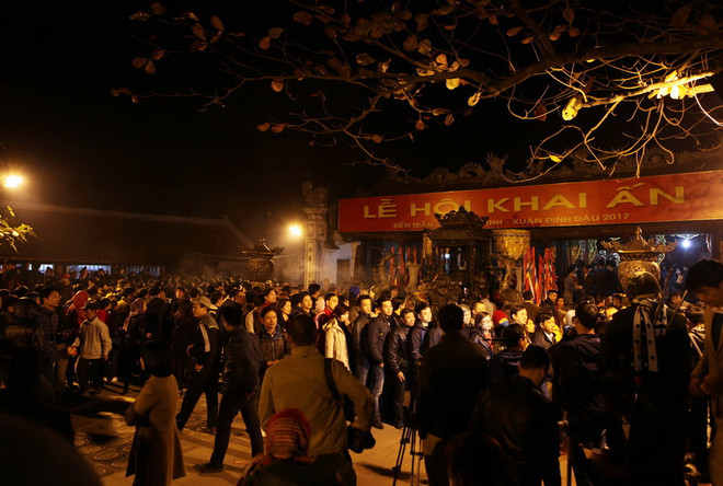 Lễ hội khai ấn đền Trần 2018: Đảm bảo đủ ấn phát cho du khách ảnh 1