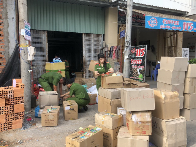 Cần Thơ: Phát hiện hàng ngàn gói trà giả thương hiệu nổi tiếng ảnh 1