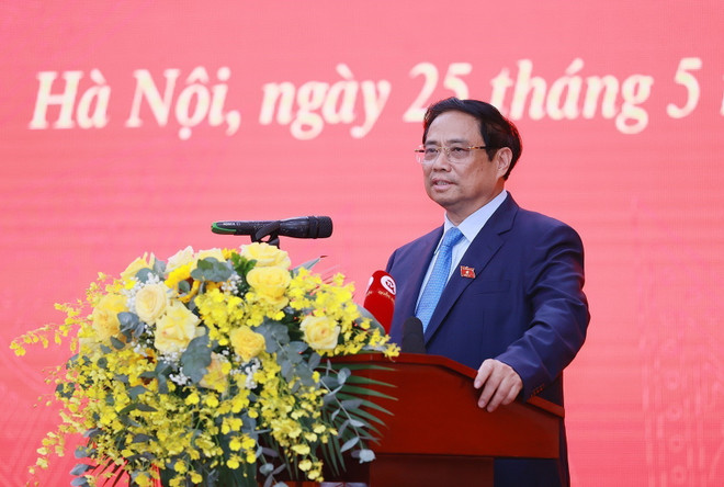 Thủ tướng Phạm Minh Chính phát biểu giao nhiệm vụ cho Bộ trưởng Bộ Tài nguyên và Môi trường Đặng Quốc Khánh. (Ảnh: Dương Giang/TTXVN) Trao Quyết định bổ nhiệm Bộ trưởng Bộ Tài nguyên và Môi trường ảnh 2