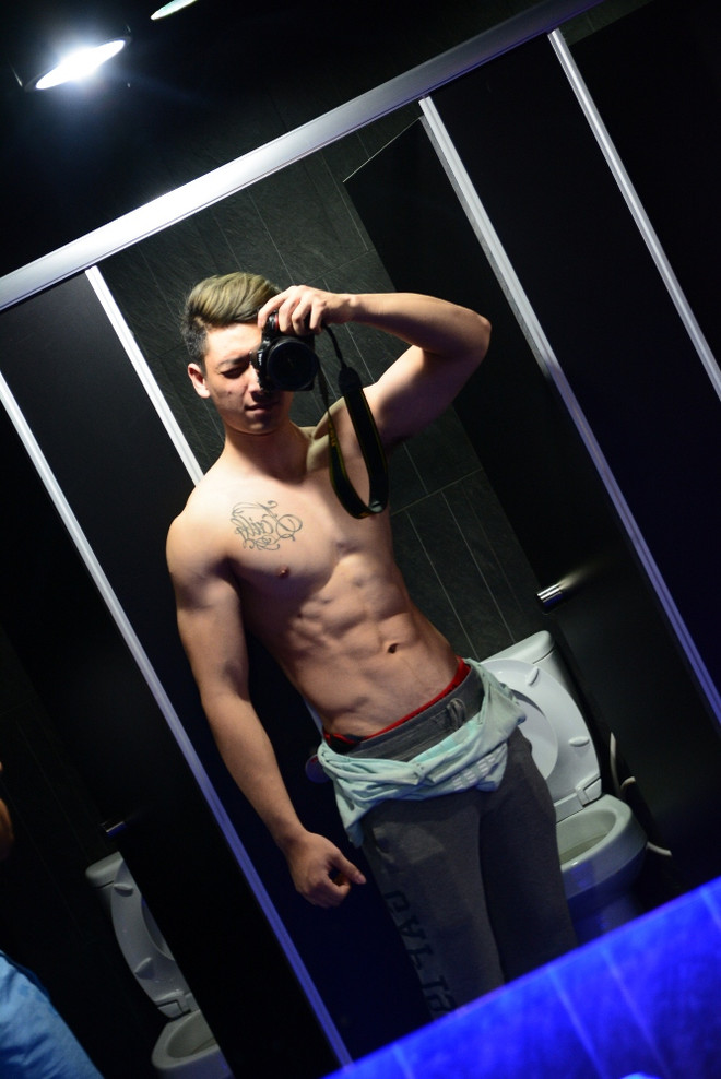 Next Top Model 2015: Bí quyết để có “6 múi” của các “hot boy” ảnh 1