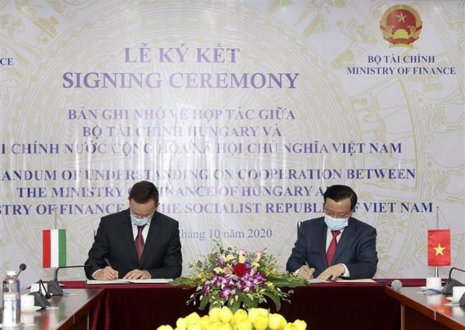 Ký kết biên bản ghi nhớ hợp tác tài chính giữa Việt Nam và Hungary ảnh 1