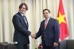 Thủ tướng Phạm Minh Chính tiếp ông Jevgeni Kabanov, Chủ tịch Tập đoàn Bolt - tập đoàn công nghệ chuyên về di chuyển và giao hàng tiêu biểu của Estonia. (Ảnh: Dương Giang/TTXVN)