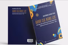 Cẩm nang bài thi đánh giá năng lực của Đại học Quốc gia Hà Nội. (Nguồn: Đại học Quốc gia Hà Nội)