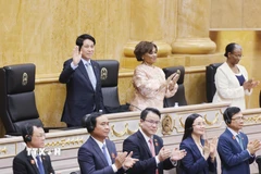 Chủ tịch nước Lương Cường phát biểu chính sách với các Nghị sỹ Quốc hội Angola. (Ảnh: Lâm Khánh/TTXVN)