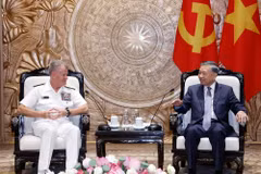 Tổng Bí thư Chủ tịch nước Tô Lâm tiếp Đô đốc Samuel Paparo, Tư lệnh Bộ Tư lệnh Thái Bình Dương (Hoa Kỳ). (Ảnh: Thống Nhất/TTXVN)