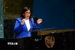 Tổng thống lâm thời Venezuela bất ngờ hủy chuyến công du nước ngoài đầu tiên