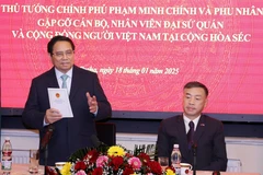 Thủ tướng Phạm Minh Chính phát biểu tại buổi gặp cán bộ, nhân viên Đại sứ quán và đại diện cộng đồng người Việt Nam tại Cộng hoà Séc. (Ảnh: Dương Giang/TTXVN)