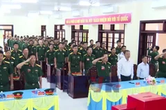 Cử tri đặc khu Thổ Châu đi bầu cử sớm