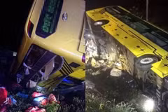 Quảng Ngãi: Xe khách mất lái lao xuống mương, 9 hành khách thoát nạn