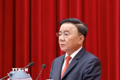 Đồng chí Trần Cẩm Tú, Ủy viên Bộ Chính trị, Thường trực Ban Bí thư, Trưởng Tiểu ban Tổ chức, phục vụ Đại hội XIV của Đảng phát biểu chỉ đạo hội nghị. (Ảnh: Phương Hoa/TTXVN)