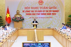 Thủ tướng Phạm Minh Chính chủ trì Hội nghị toàn quốc về công tác tổ chức Kỳ thi tốt nghiệp Trung học phổ thông năm 2025. (Ảnh: Dương Giang/TTXVN)