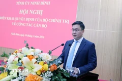 Tân Phó Bí thư Tỉnh ủy Ninh Bình Trần Đăng Quỳnh phát biểu nhận nhiệm vụ. (Ảnh: Đại Nghĩa/TTXVN)