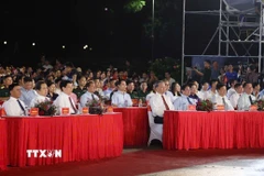 Tổng Bí thư Tô Lâm, Chủ tịch nước Lương Cường, Thủ tướng Phạm Minh Chính, Chủ tịch Quốc hội Trần Thanh Mẫn cùng các đồng chí Lãnh đạo Đảng, Nhà nước dự chương trình. (Ảnh: Thống Nhất/TTXVN)