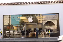 Một cửa hàng của Apple tại thành phố San Francisco, bang California, Mỹ. (Ảnh: Đoàn Hùng/TTXVN)