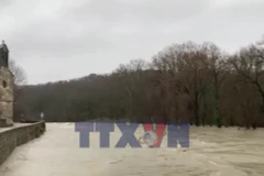 Pháp ban bố tình trạng báo động đỏ về lũ lụt tại miền Nam