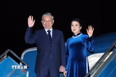Tổng Bí thư Tô Lâm và Phu nhân rời Hà Nội, lên đường thăm chính thức Liên hiệp Vương quốc Anh và Bắc Ireland. (Ảnh: Thống Nhất/TTXVN)