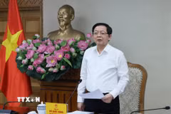 Phó Thủ tướng Hồ Quốc Dũng chủ trì họp về Đề án phát triển hệ thống các trung tâm nghiên cứu, thử nghiệm, các phòng thí nghiệm trọng điểm quốc gia, tập trung cho công nghệ chiến lược. (Ảnh: Lâm Khánh/TTXVN_