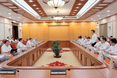 Chủ tịch nước Lương Cường chủ trì buổi làm việc của Bộ Chính trị với Ban Thường vụ Tỉnh ủy Hưng Yên. (Ảnh: An Đăng/TTXVN)