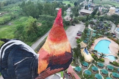 Tòa nhà hình con gà tại Philippines. (Nguồn: viory.video)