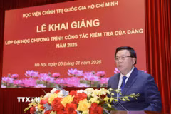 Giáo sư-Tiến sỹ Nguyễn Xuân Thắng phát biểu khai giảng. (Ảnh: Văn Điệp/TTXVN)