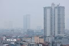 Không khí Hà Nội ở mức rất không tốt. (Ảnh: Hoàng Hiếu/TTXVN)